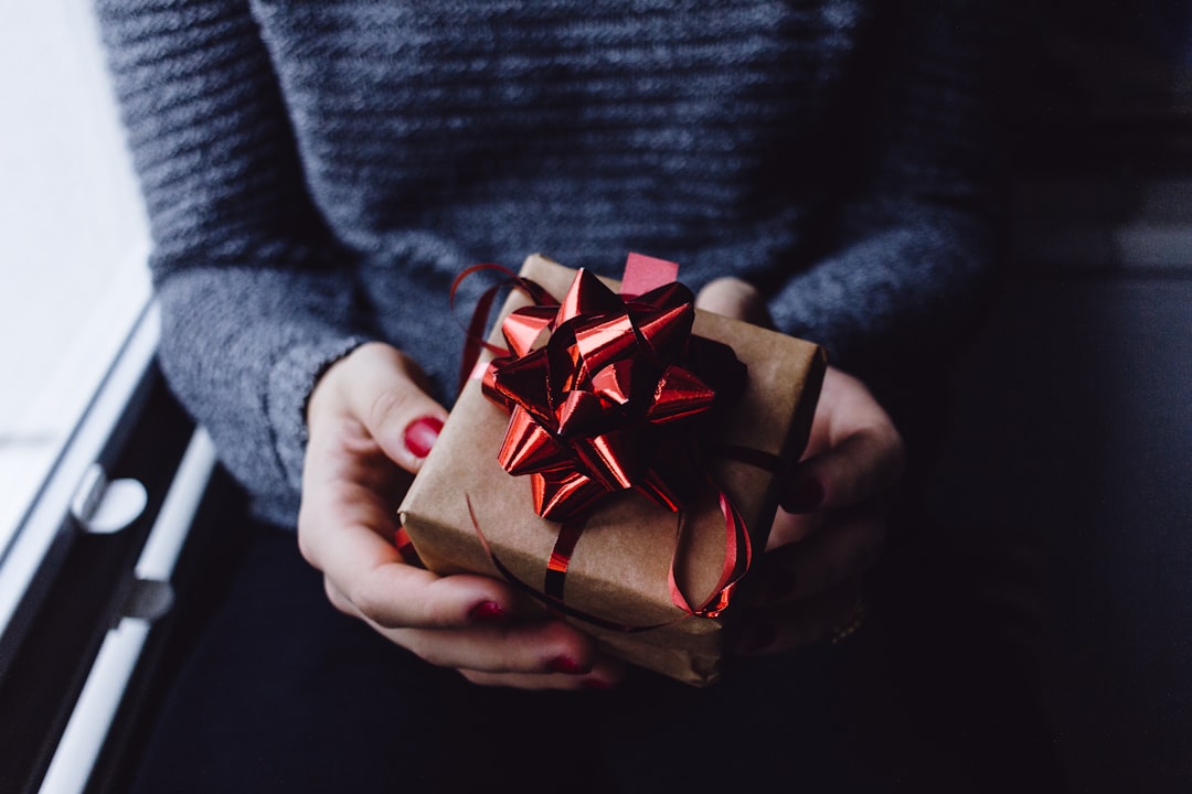 Kundengeschenke zu Weihnachten: Was Unternehmer und Selbständige beachten müssen